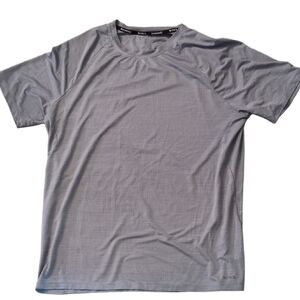 unning Glacier Blue Quick Dry Tee Size XL